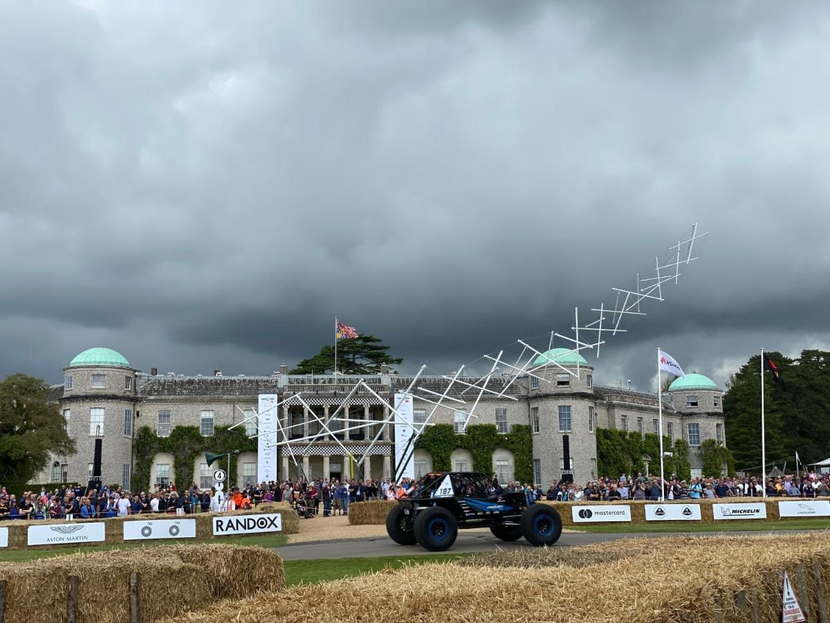 Flint House - Goodwood Events Bed & Breakfast ชิชิสเตอร์ ภายนอก รูปภาพ